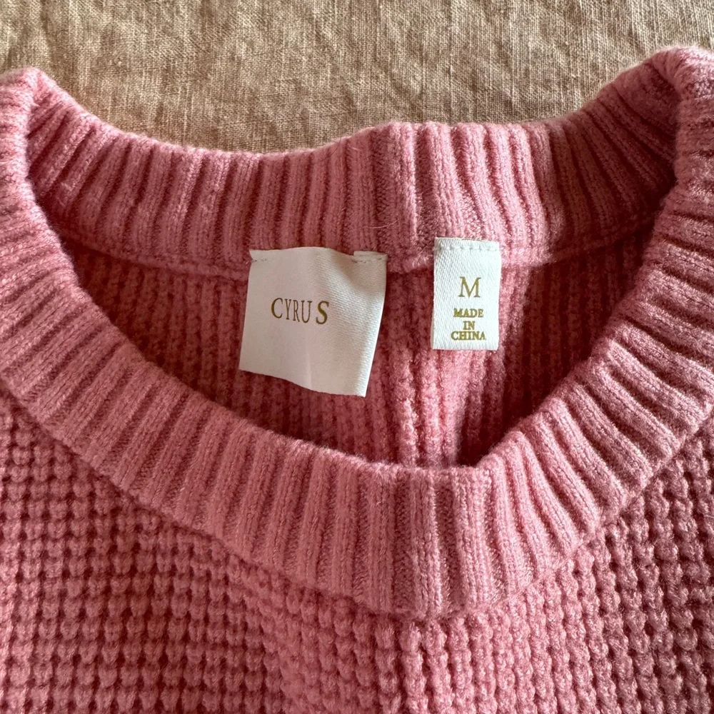 NWOT Cyrus pink sweater set - Picture 5 of 6